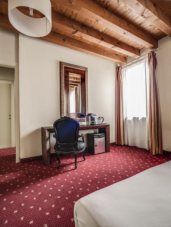 Mi Casa Es Tambien Tu Casa Vips Hotell Verona Rom bilde