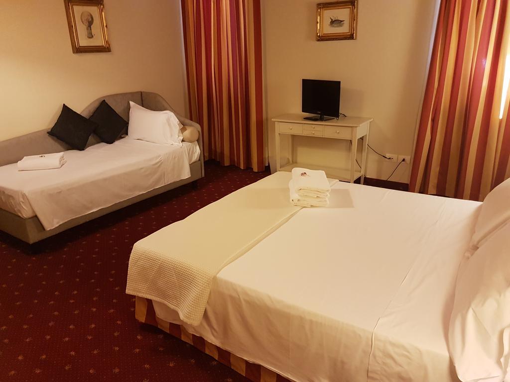 Mi Casa Es Tambien Tu Casa Vips Hotell Verona Eksteriør bilde