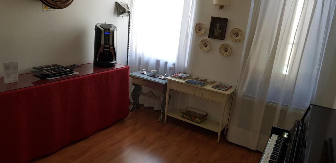 Mi Casa Es Tambien Tu Casa Vips Hotell Verona Eksteriør bilde